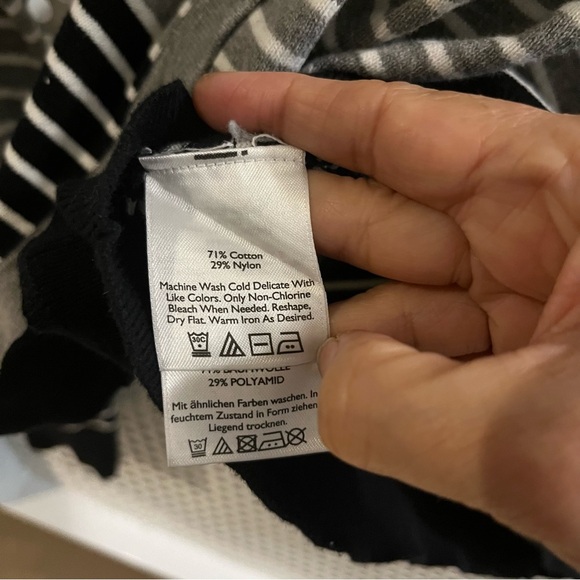 Eddie Bauer Cardigan Button Front Size Large in Grey/White/Black Stripes - Picture 5 of 7